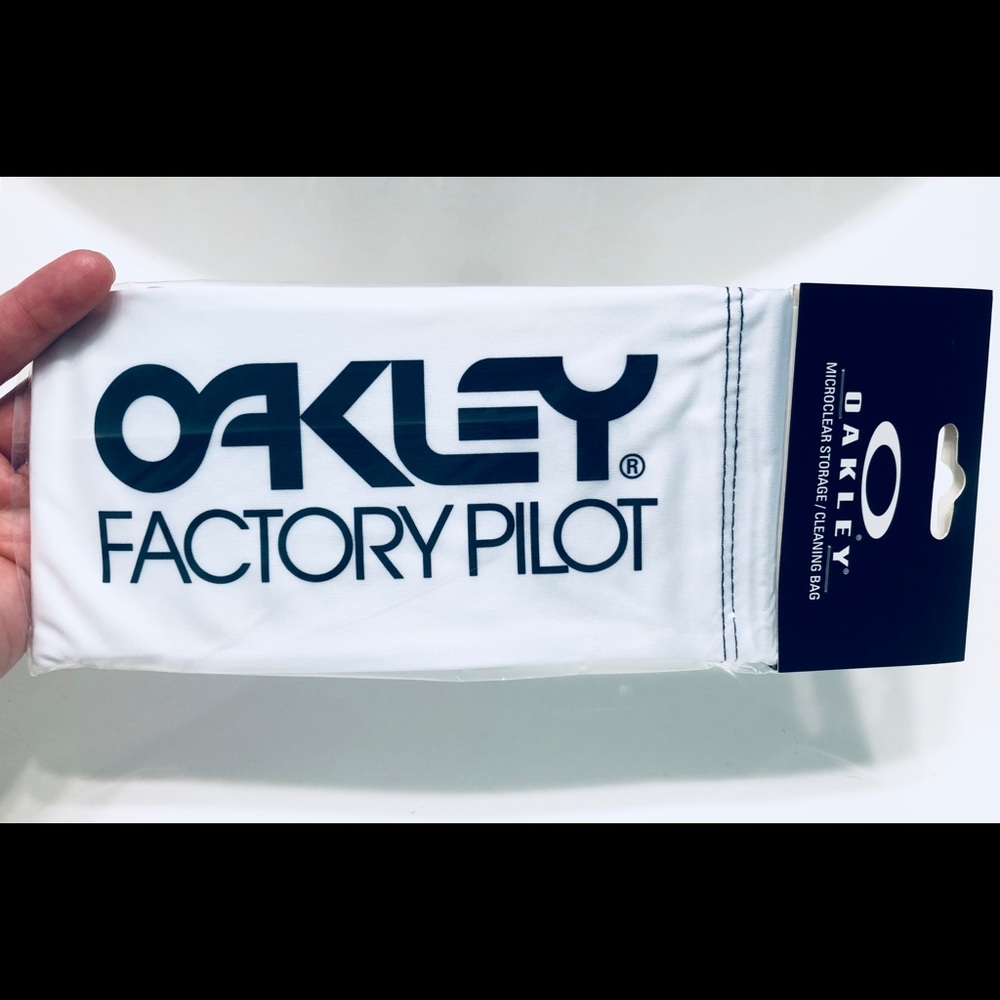 ✨Oakley Sunglasses Storage / Cleaning Bag - FP